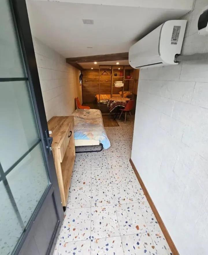 Family Mini-Hotel Martirosyan'S And Tours 예레반 외부 사진
